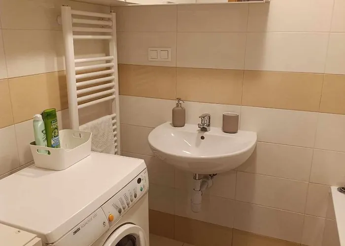 S Parkovanim, Balkonom, Klimatizaciou, Free Parking Apartmán