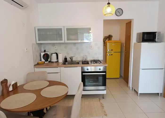 S Parkovanim, Balkonom, Klimatizaciou, Free Parking