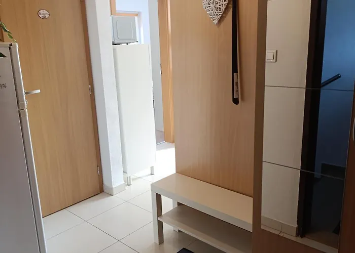 S Parkovanim, Balkonom, Klimatizaciou, Free Parking