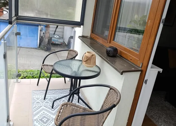 S Parkovanim, Balkonom, Klimatizaciou, Free Parking